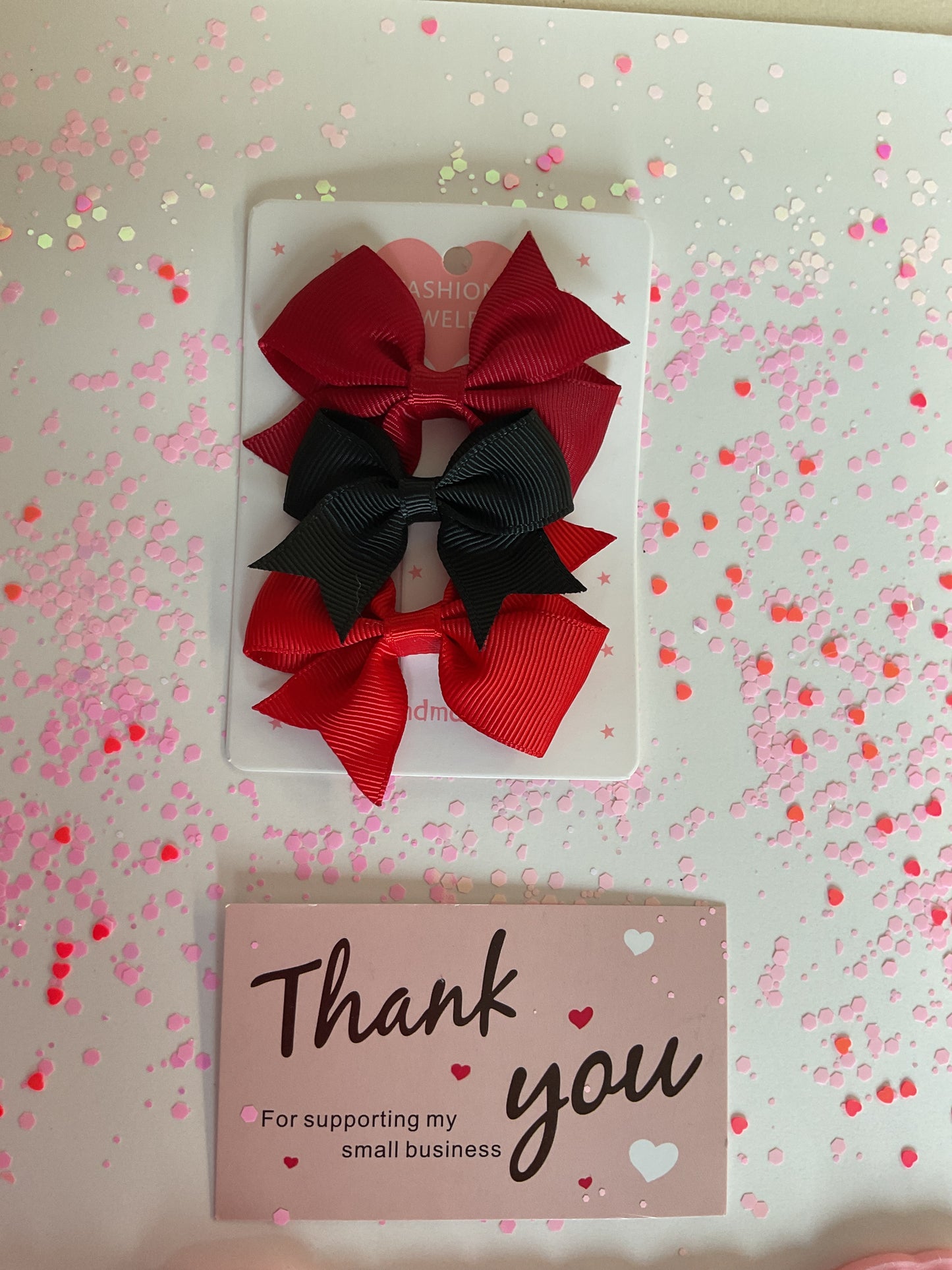 Small hair bows